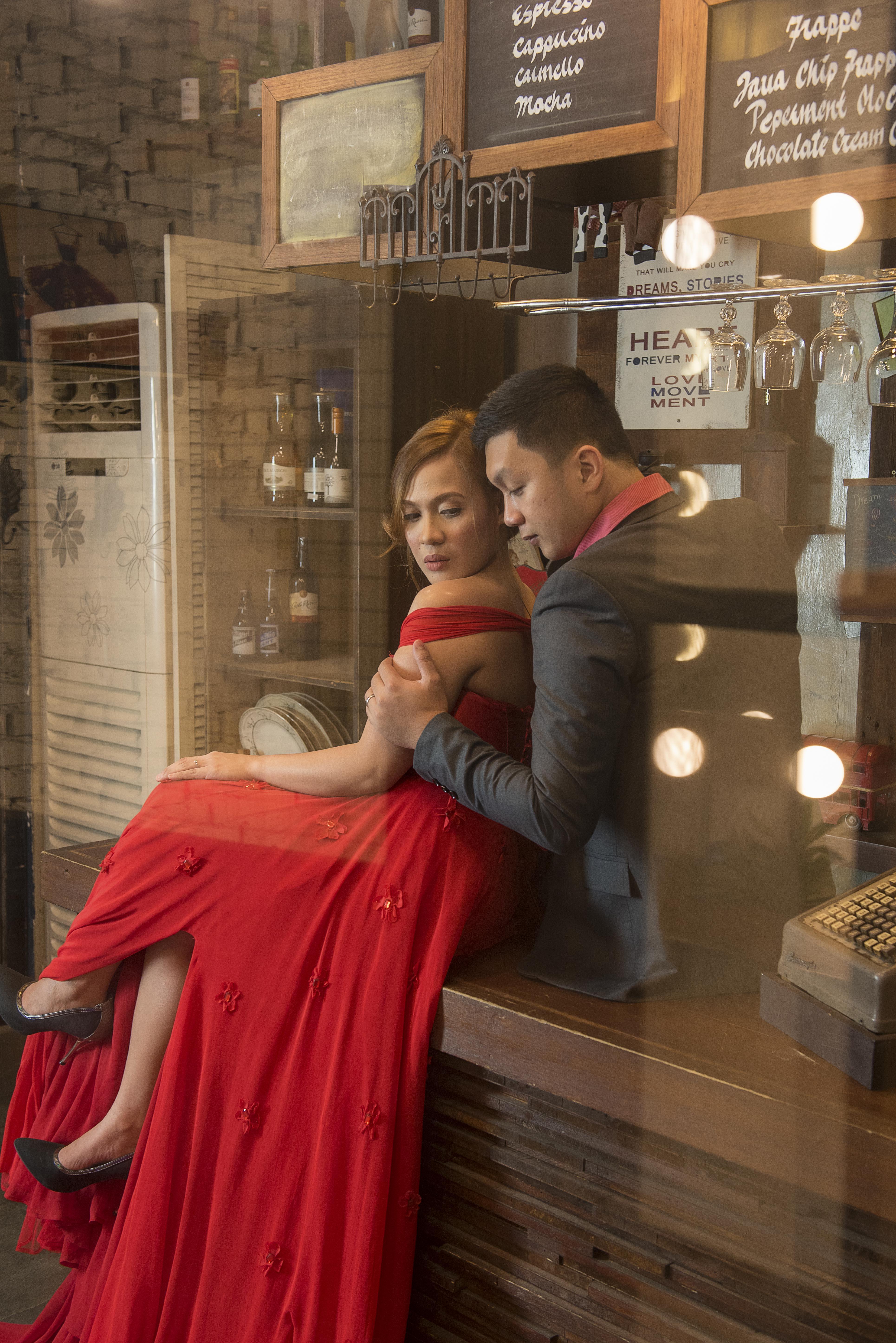 Prenup and engagement photo by SNP Creative Studio