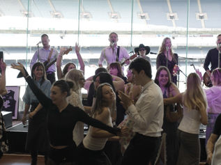 2025 Extremely Long Lunch raises over $100k for mental health research