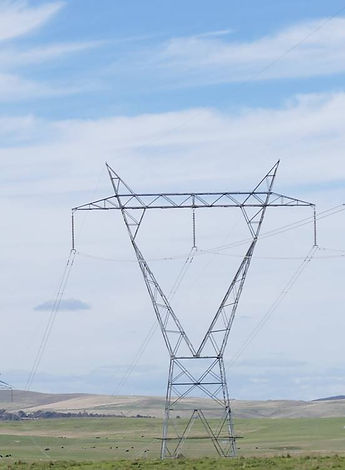 A 300kV single circuit tower.jpg