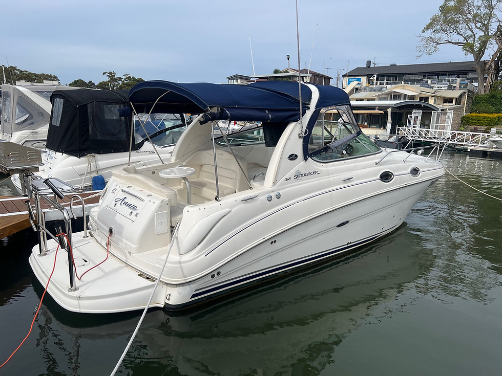 Thumbnail: Sea Ray 315 2007 Model Twin V6 Mercruiser’s