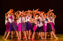 早晨，疆屍先生 by Mon Ning