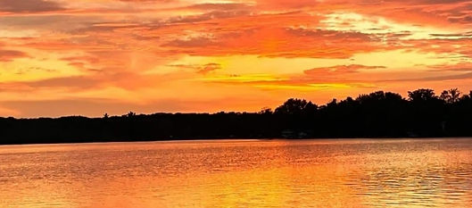 Lake sunset_edited.jpg