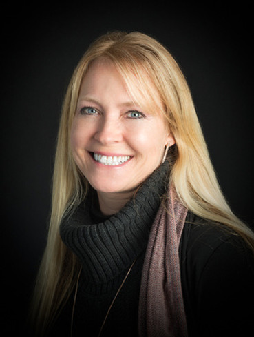 Dinoca Headshot .jpg