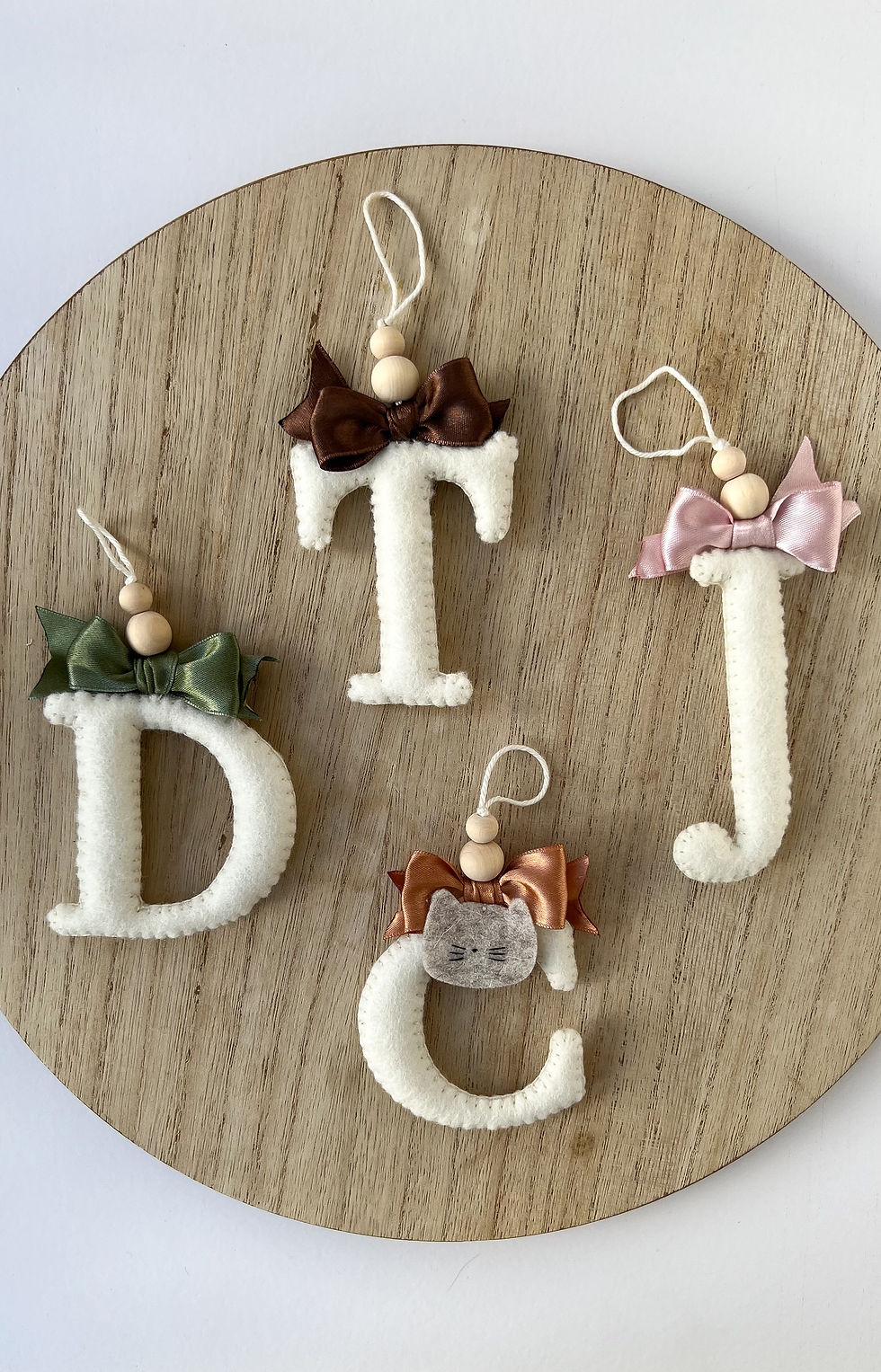 תמונה ממוזערת: אותיות דקורטיביות לתליה