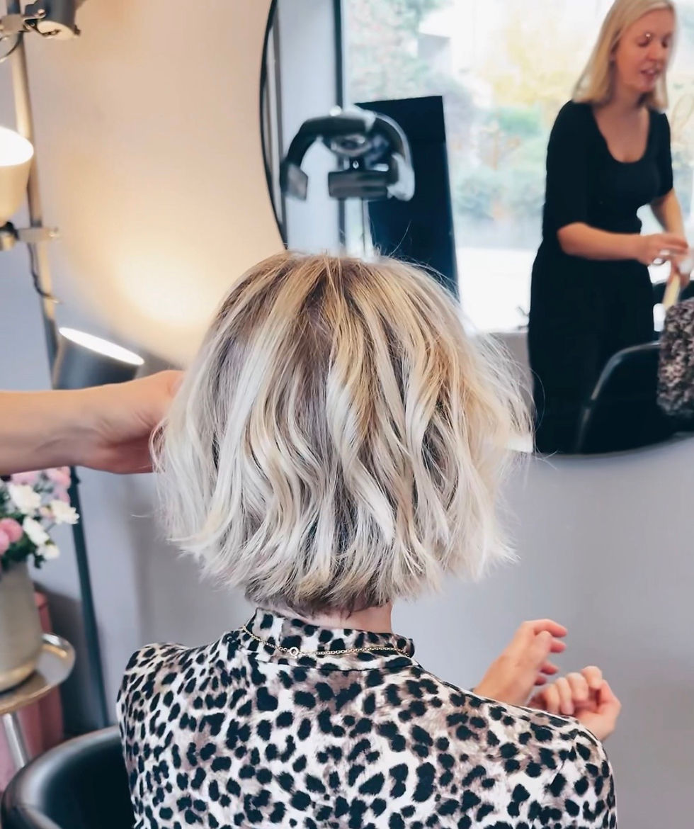 DIE WICHTIGSTEN HAARSCHNITTE DER SAISON – UND WELCHER WIRKLICH ZU DIR PASST.