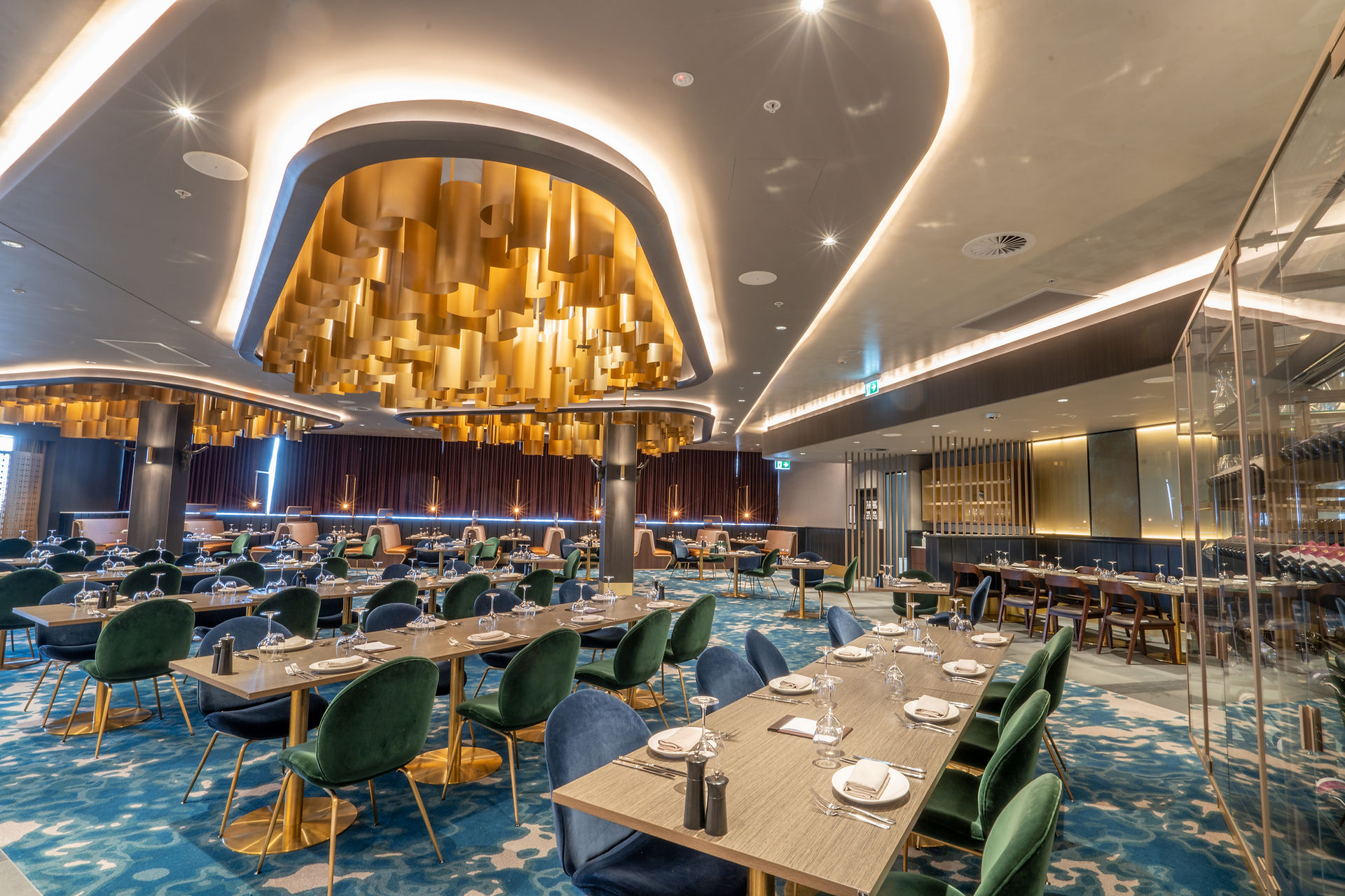 Steak and Seafood restaurant, Char, Wenty Leagues