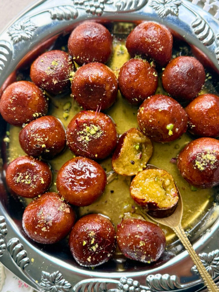 DISCOVERING GULAB JAMUN AND INDIAN DESSERTS IN WESTERN SYDNEY