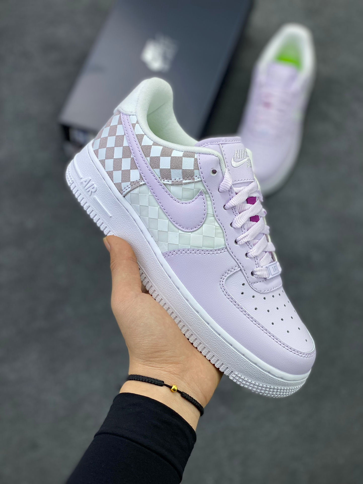 AF1