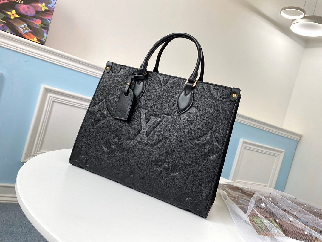 LV Purse