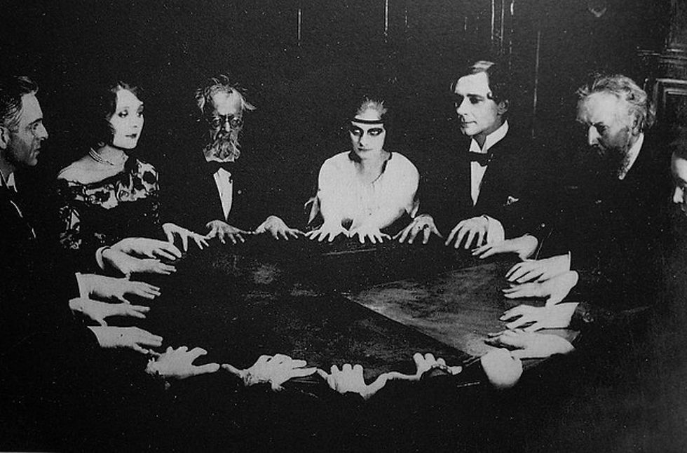 Scéance médium