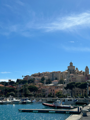 Ciclovia dei Fiori, Porto Maurizio