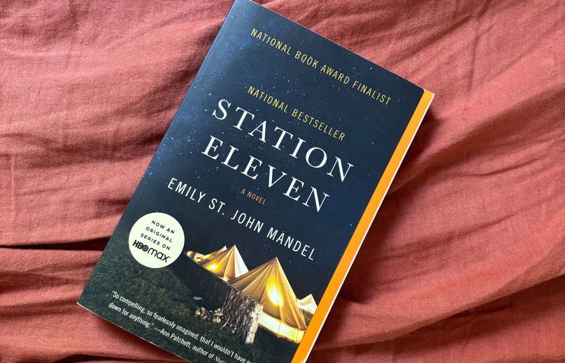 |Page Turners| Station Eleven by Emily St. John Mendel