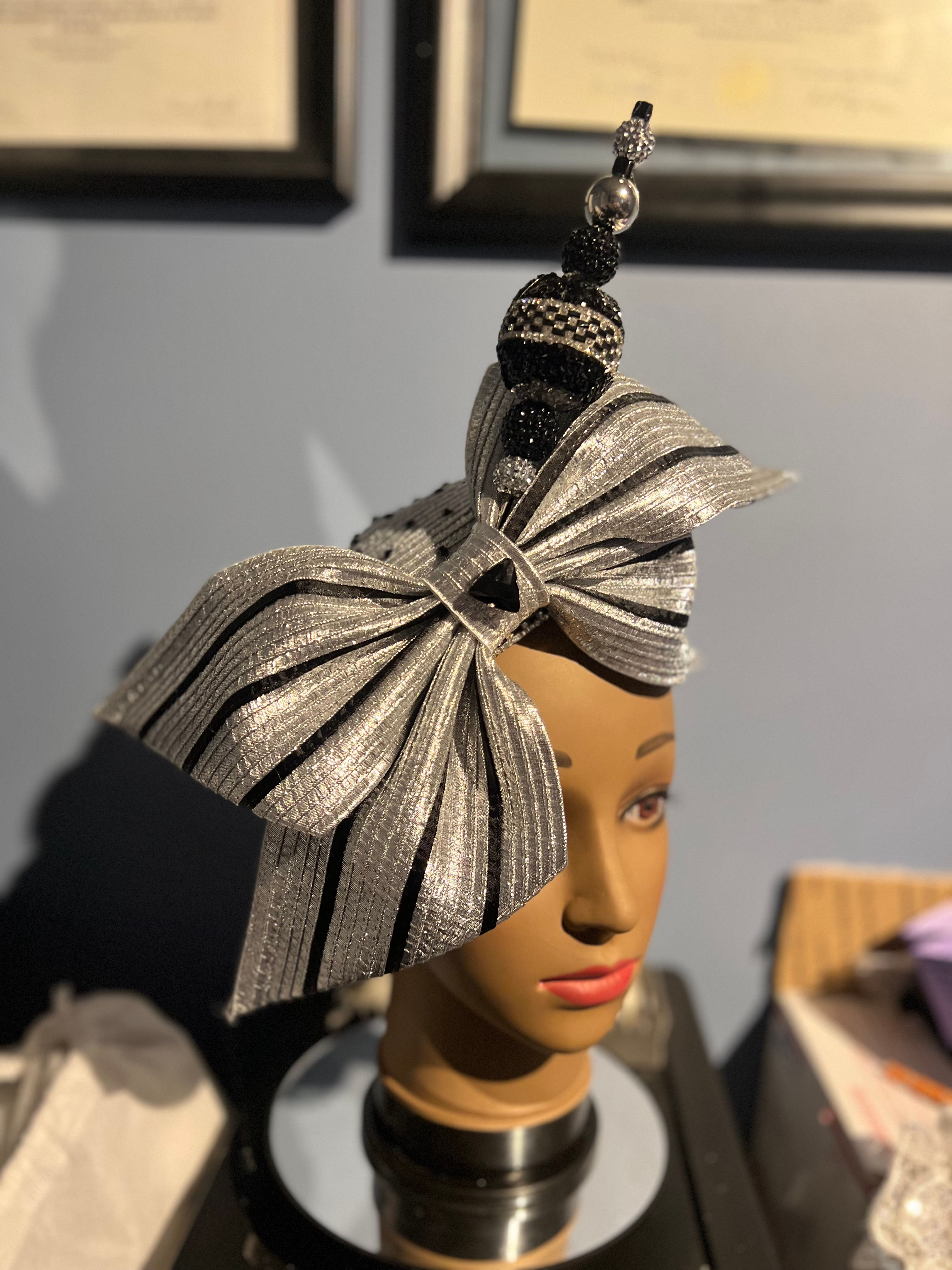 Button Front Bow Fascinator 