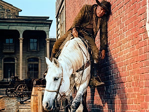 Lee Marvin drunk on drunk horse in 1965 film Cat Ballou
