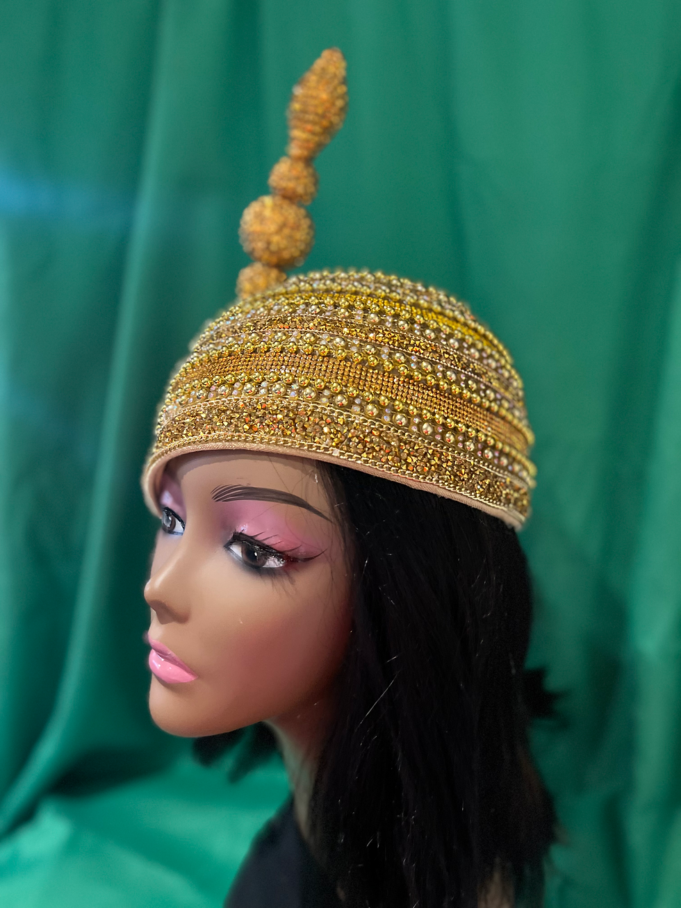Thumbnail: Gold Skully w/custom hatpin