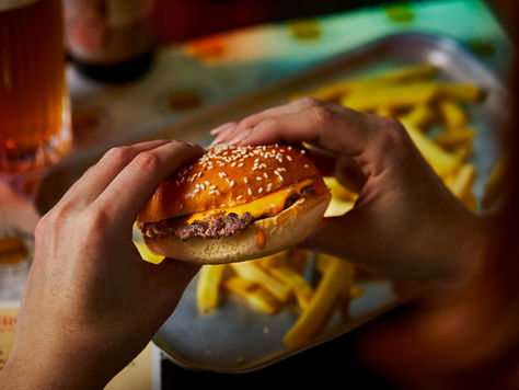 Review of the Smash Hit Burgers at Sam’s Kitchen in Chiswick