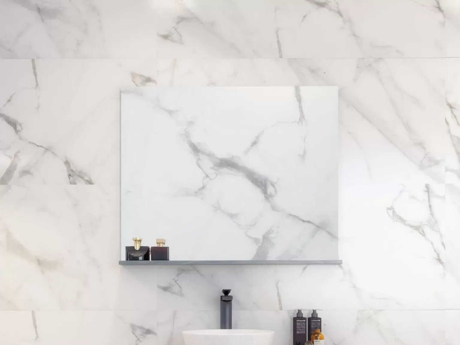 MINIMALIST MIRROR WITH SHELF 600-1500MM