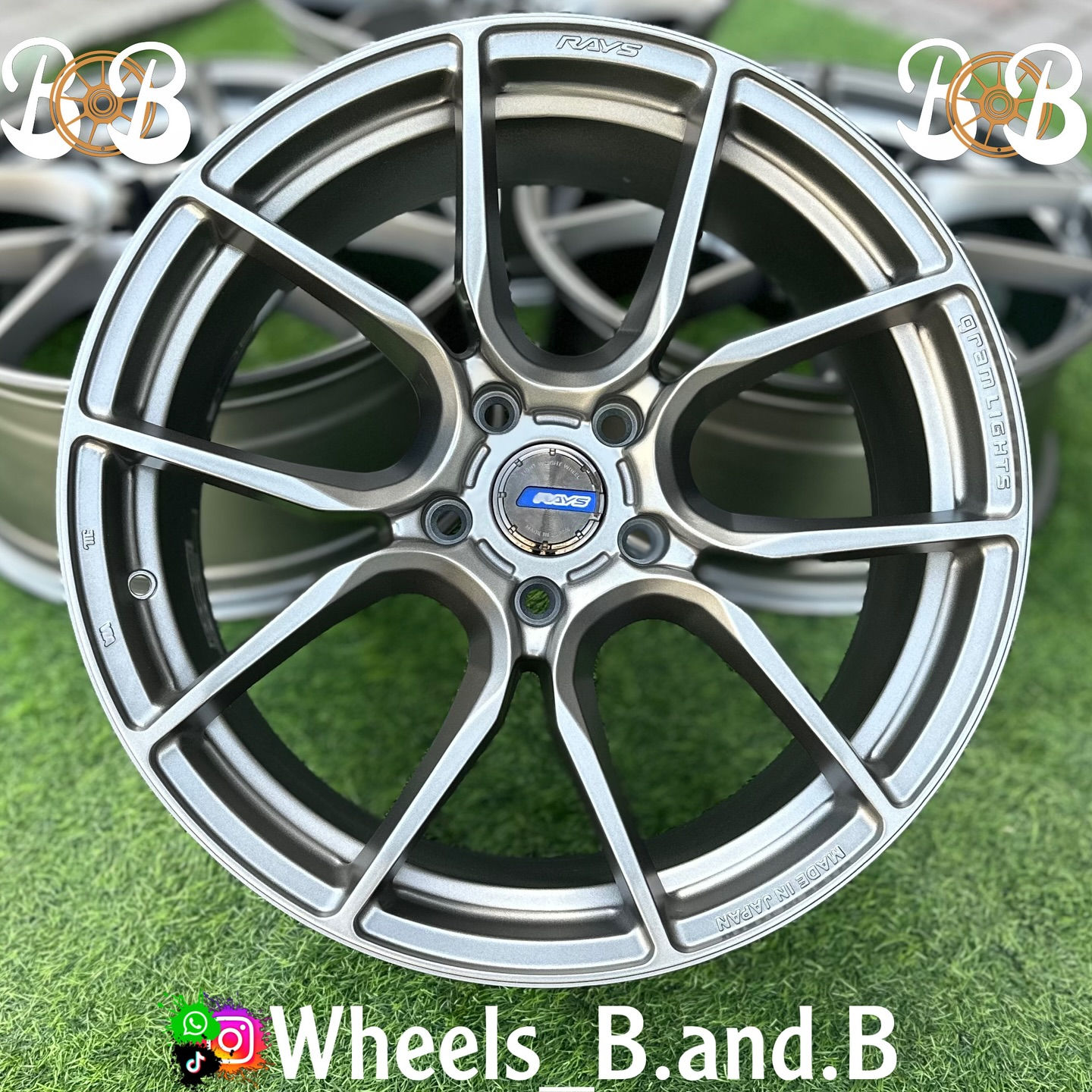 Wheels B. and B rim BBS RG 703 & 704 with text on green background