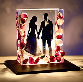 make a resin art block in transparent with real dried rose petals preservation with real