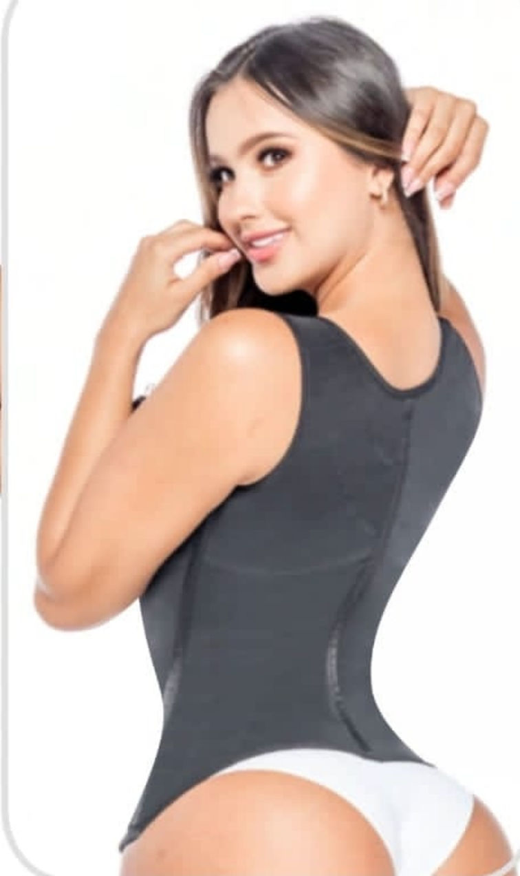 Woman wearing a gray body shaper Soft Shape Full Girdle with Bra & Hooks – 634 smiling for the camera.