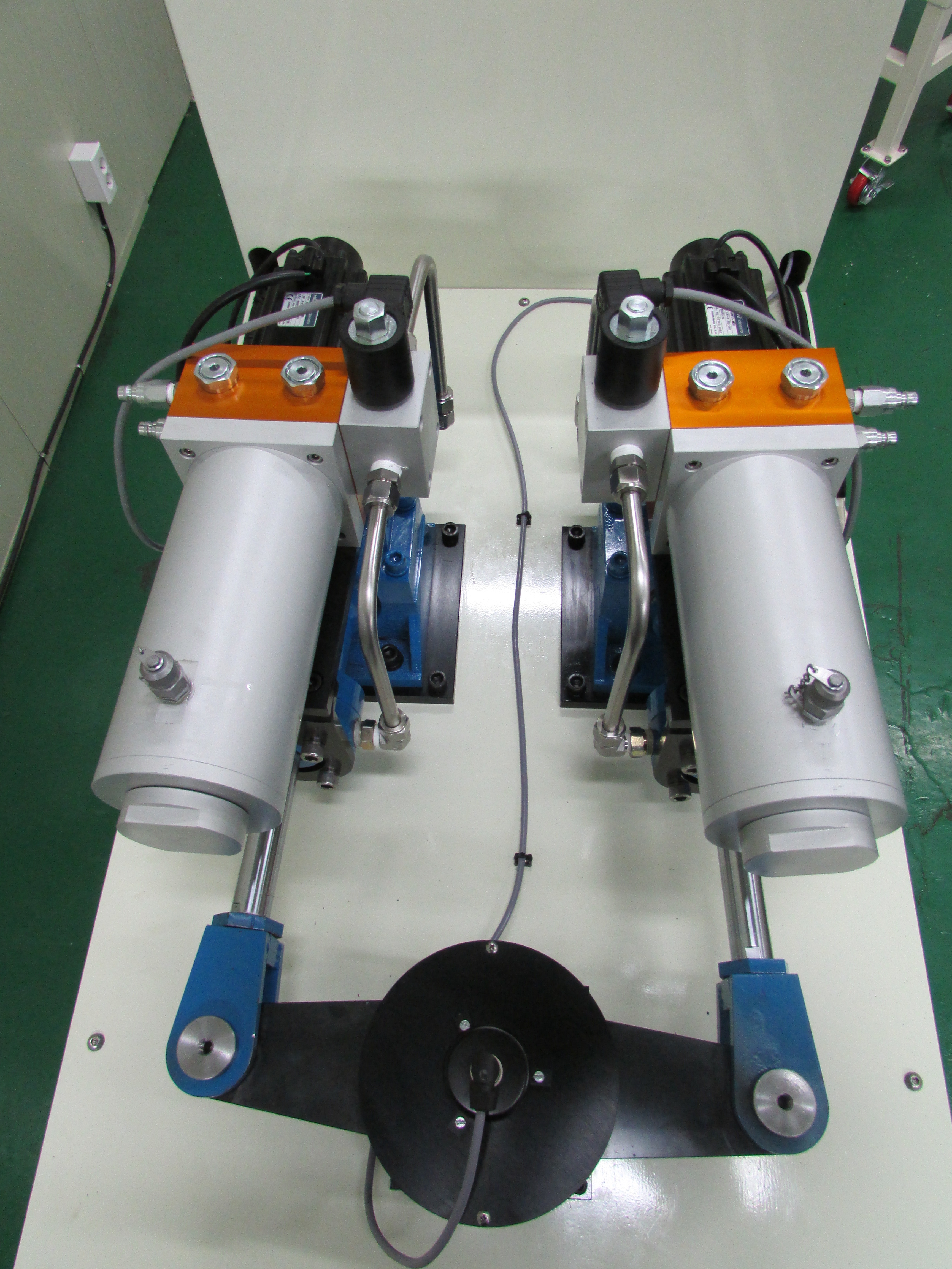 Servo Actuators