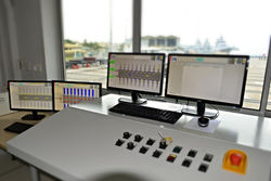 Shiplift-Control Desk