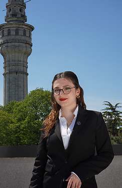 Defne Küçükali copy.jpg