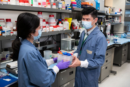 Dr. Steven Chan_Lab 1.jpg