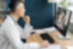 médecin en téleconsultation 