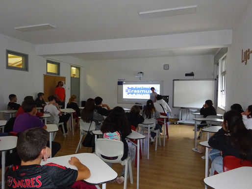 AE de Porto de Mós celebra o #ErasmusDays 2024 