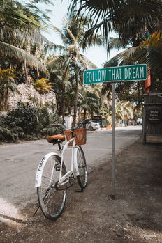 MEXICO TULUM CYCLE TO BEACH 
