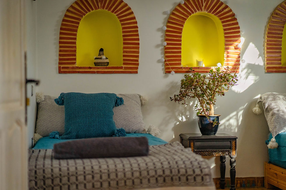 Twin Shared Rooms with Shared Bathroom