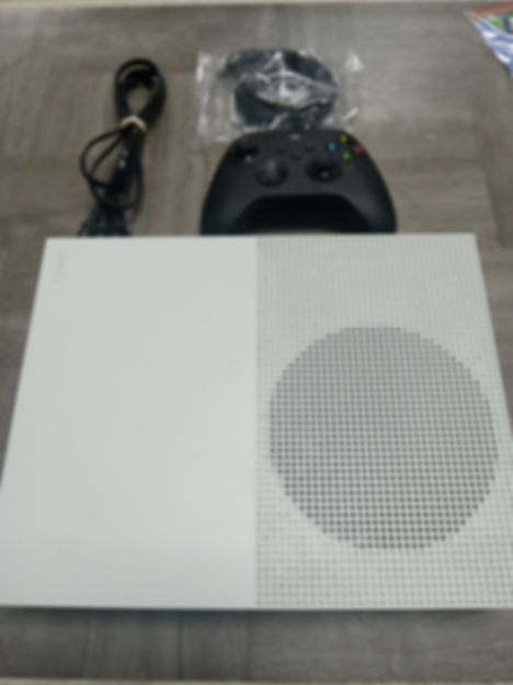 Microsoft Xbox One S