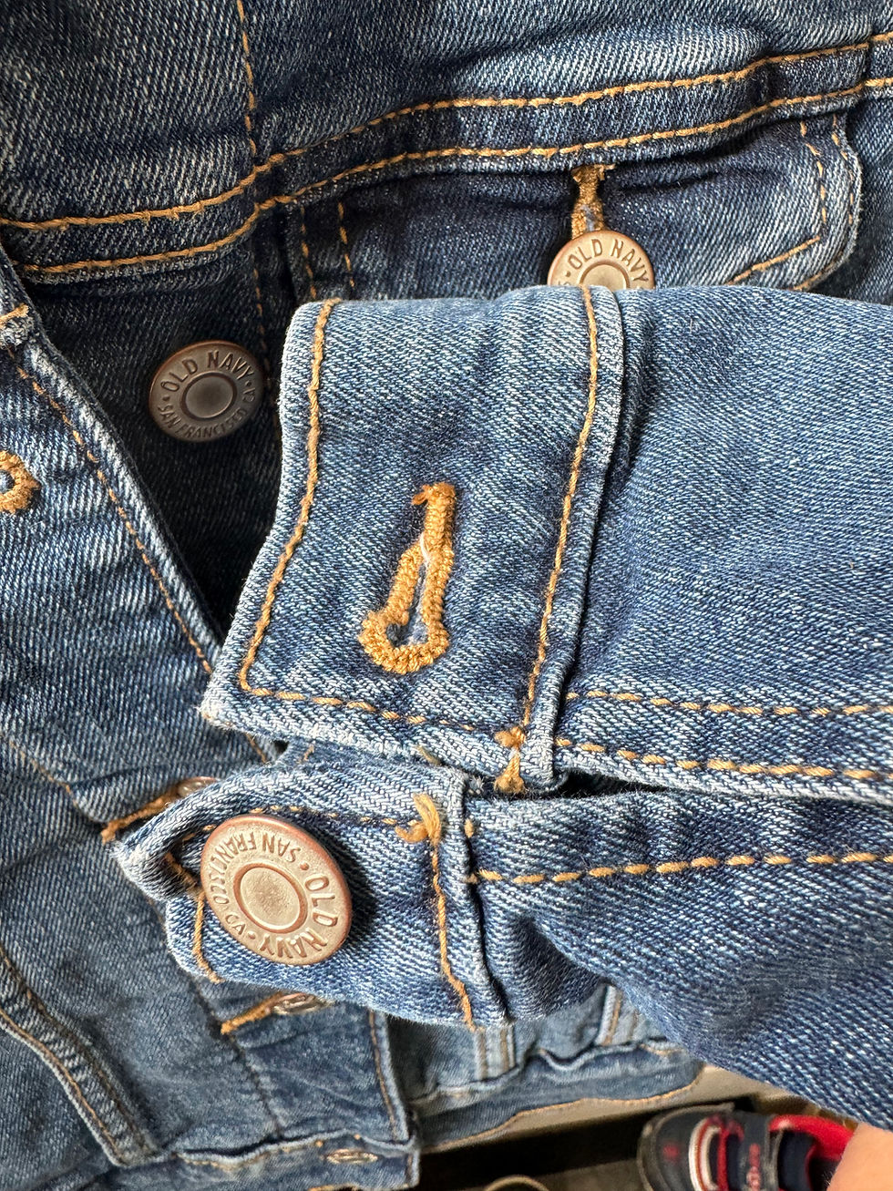 Thumbnail: Old Navy Jean Jacket in Dark Blue Denim (M)