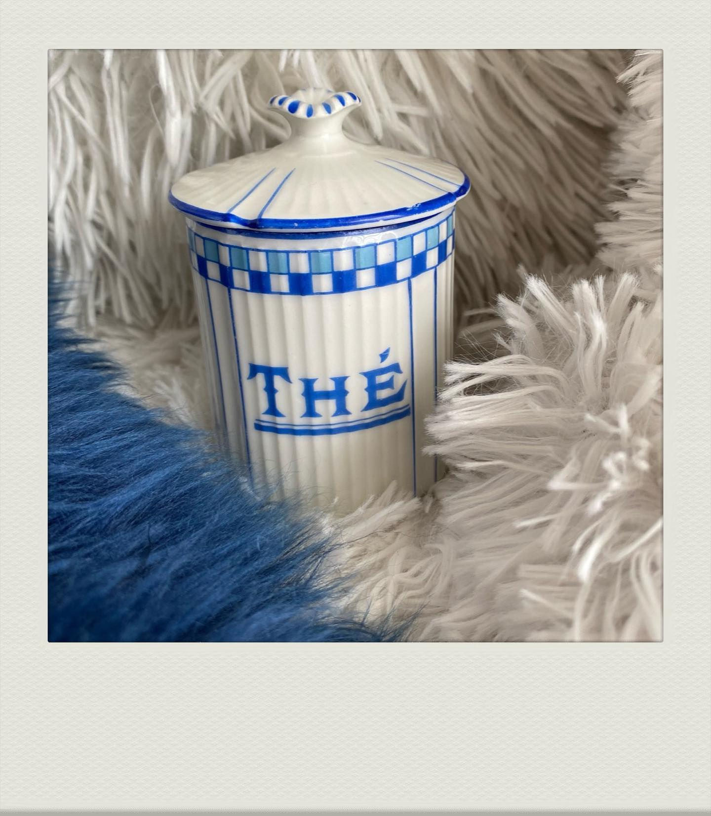 Adorable petit pot à thé des années 20-30