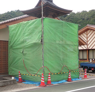 施工中(足場)