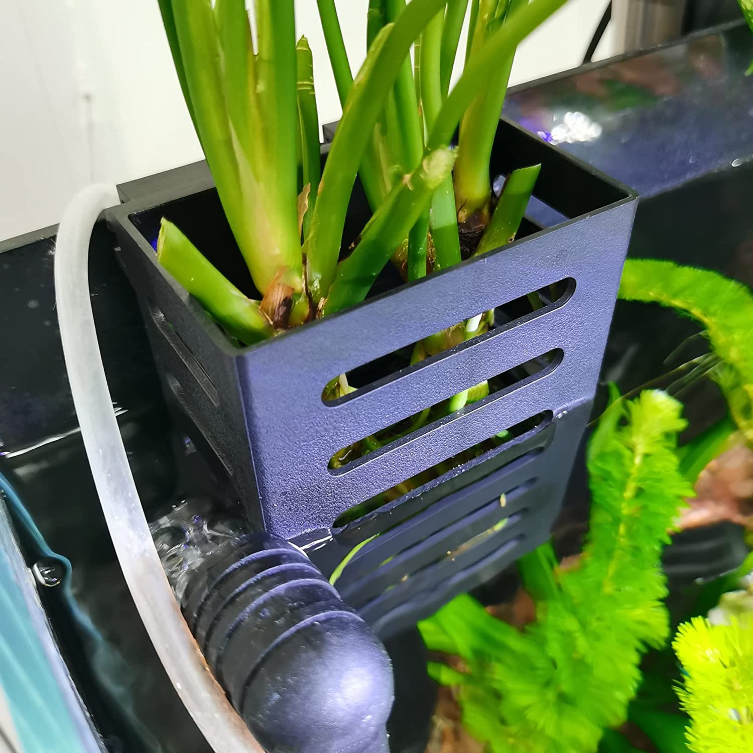 Hanging Aquarium Plant Holder, Aquatic Plant Pot with Hole, Aquarium Planter Cup