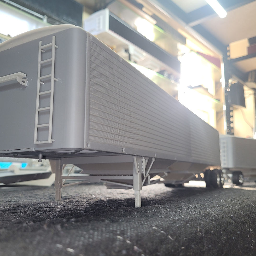 Thumbnail: 42FT Hopper/Grain trailer kit 1/24-1/25