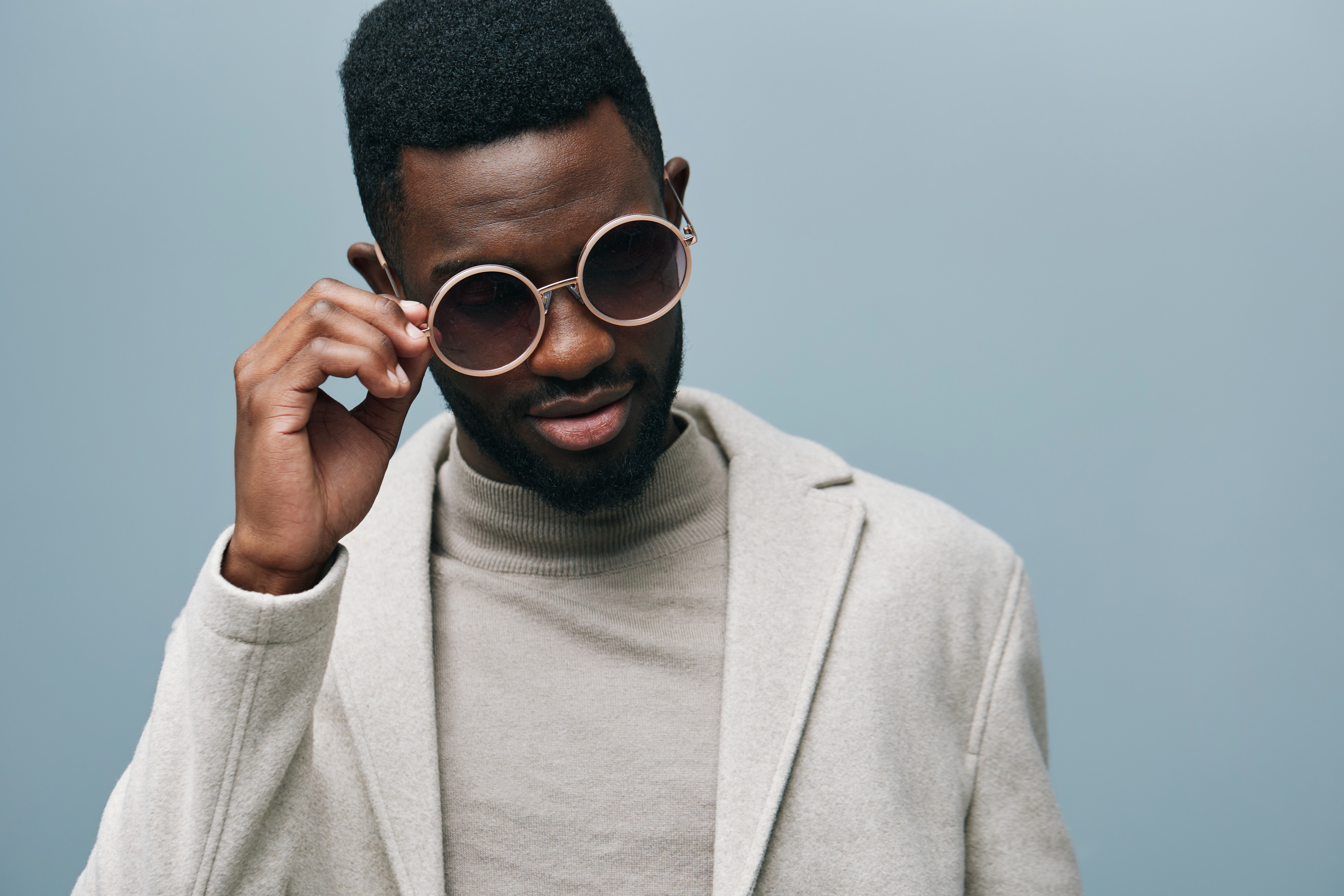 vecteezy_man-fashion-american-portrait-black-american-afro-model_26411848.jpg
