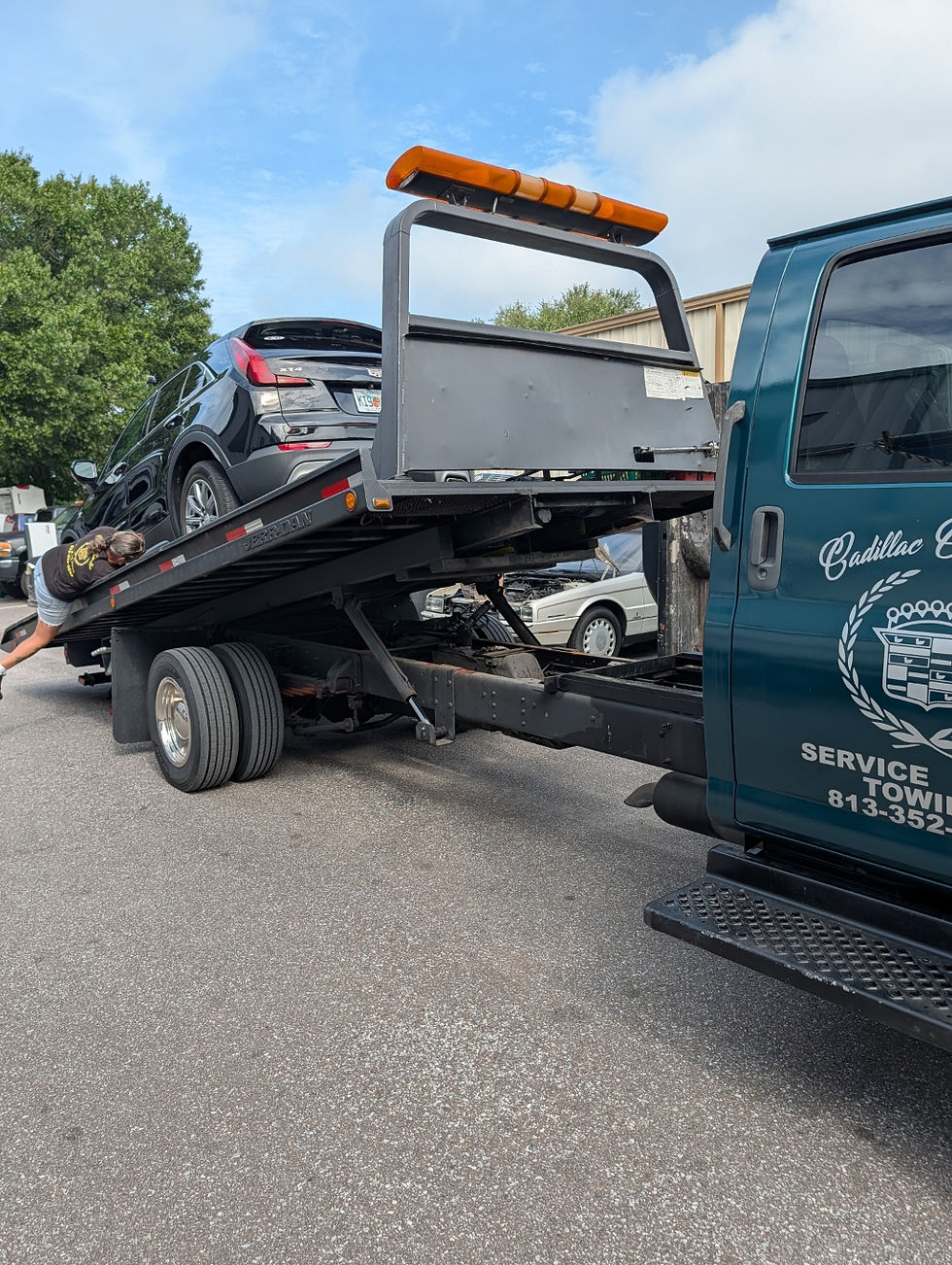 Aleigha Towing Cadillac XT4