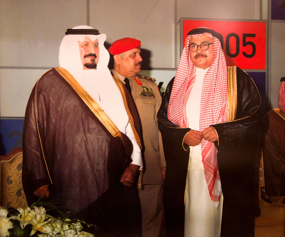 د. عبدالله دحلان مع الامير سلطان