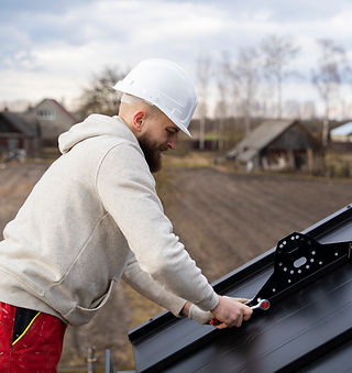 medium-shot-smiley-man-working-roof.jpg