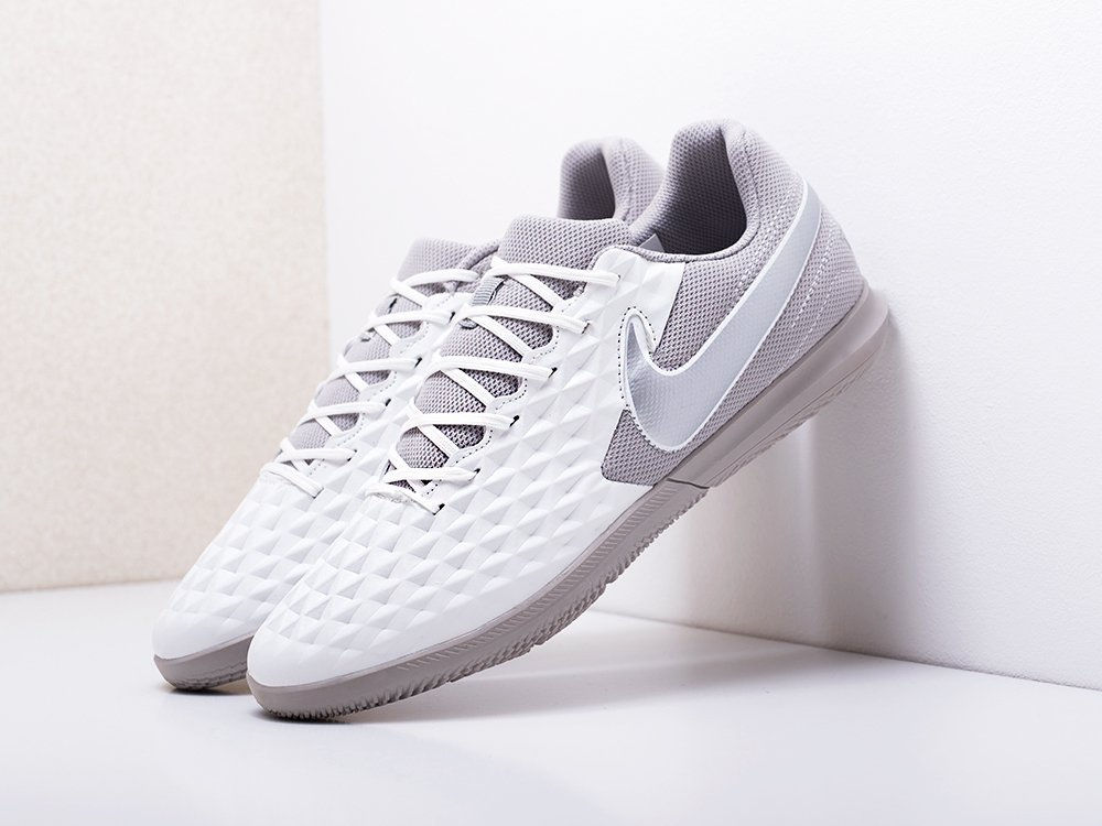 Футбольная обувь Nike Tiempo Legend VIII IC