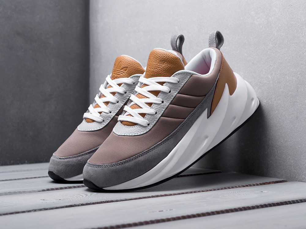 Кроссовки Adidas Sharks