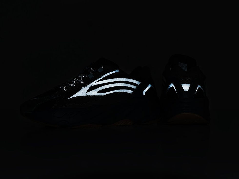 Миниатюра: Кроссовки Adidas Yeezy Boost 700 v2