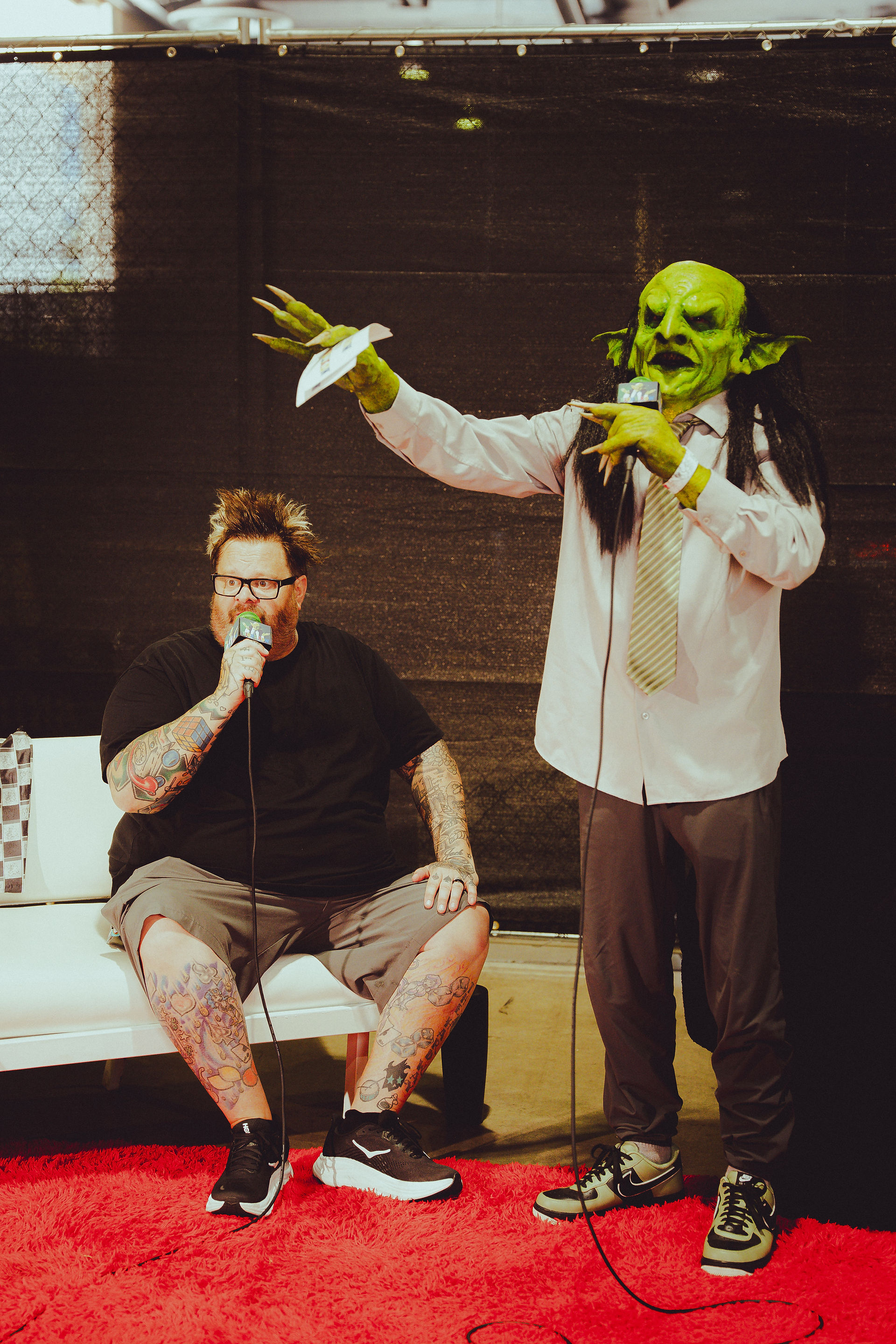 Jaret doing press backstage at Warped Tour