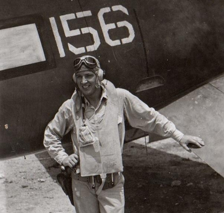 Ed Harper near his plane.jpeg