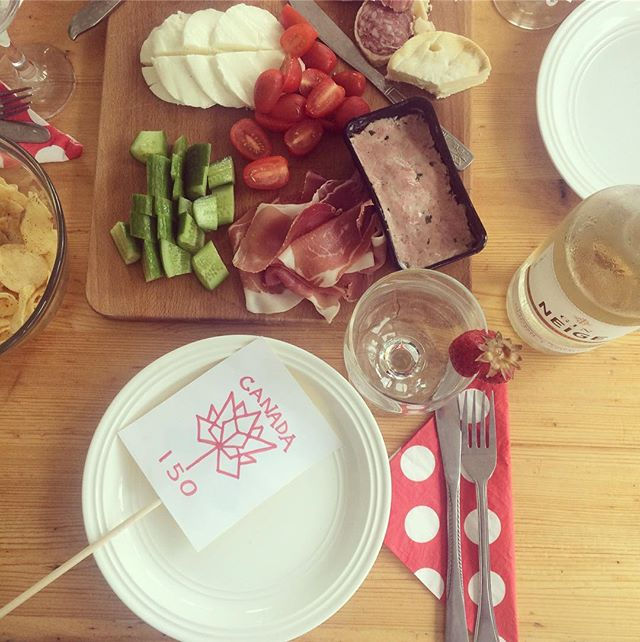 Bonne fête du Canada! ❤🇨🇦150_#canada150 #canadaday #july #redandwhite #summer #easydinner #charcut