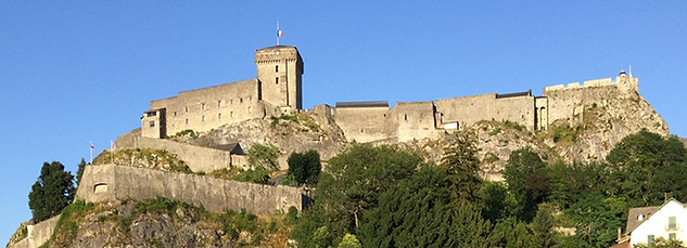 chateau de Lourdes