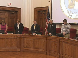 PUBLIC RELIGIOUS EXPRESSION UNDER FIRE! Rowan County Appeals Lawsuit Over Prayer Before Commissioner